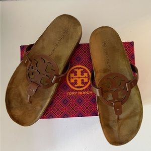 NEW MILLER CLOUD SANDAL (Bourbon Miele)
Size 9